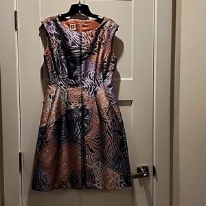 Pretty animal print size 6 Anne Klein dress